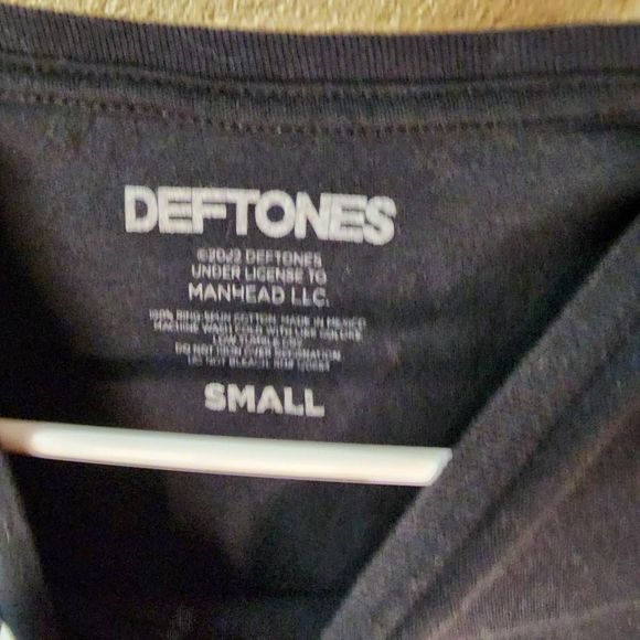 Womens Deftones Like Linus Shirt Size Small - Picture 4 of 6